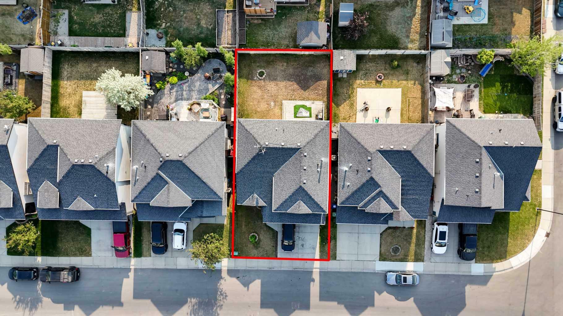 Property Photo: 845 Luxstone Square SW AB T4B 3L4