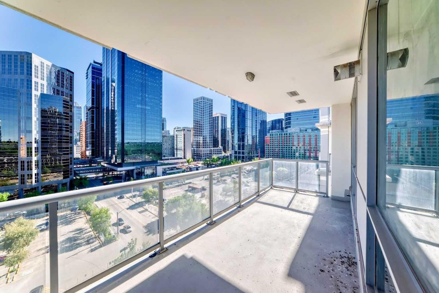 Photo de la propriété: 222 Riverfront Avenue SW 1126 AB T2P 0X2