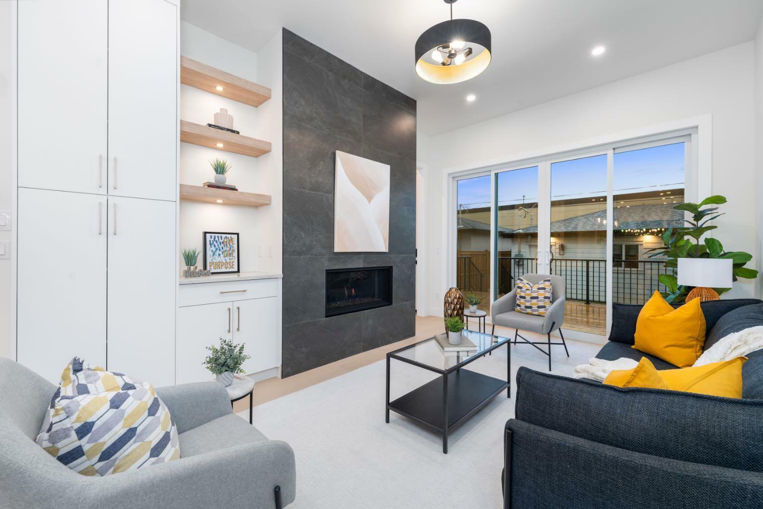 Property Photo:  2522 4 Avenue NW  AB T2N 0P4 