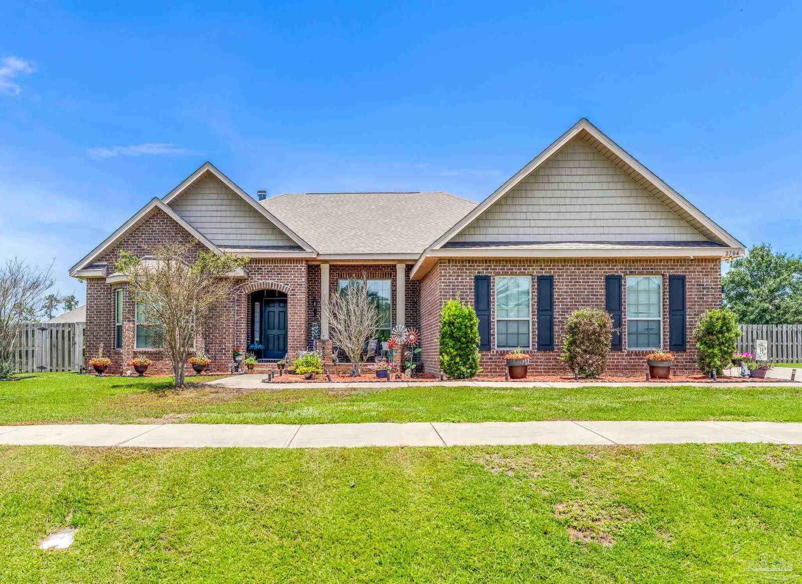 Property Photo: 2704 Wildhurst Trl FL 32571