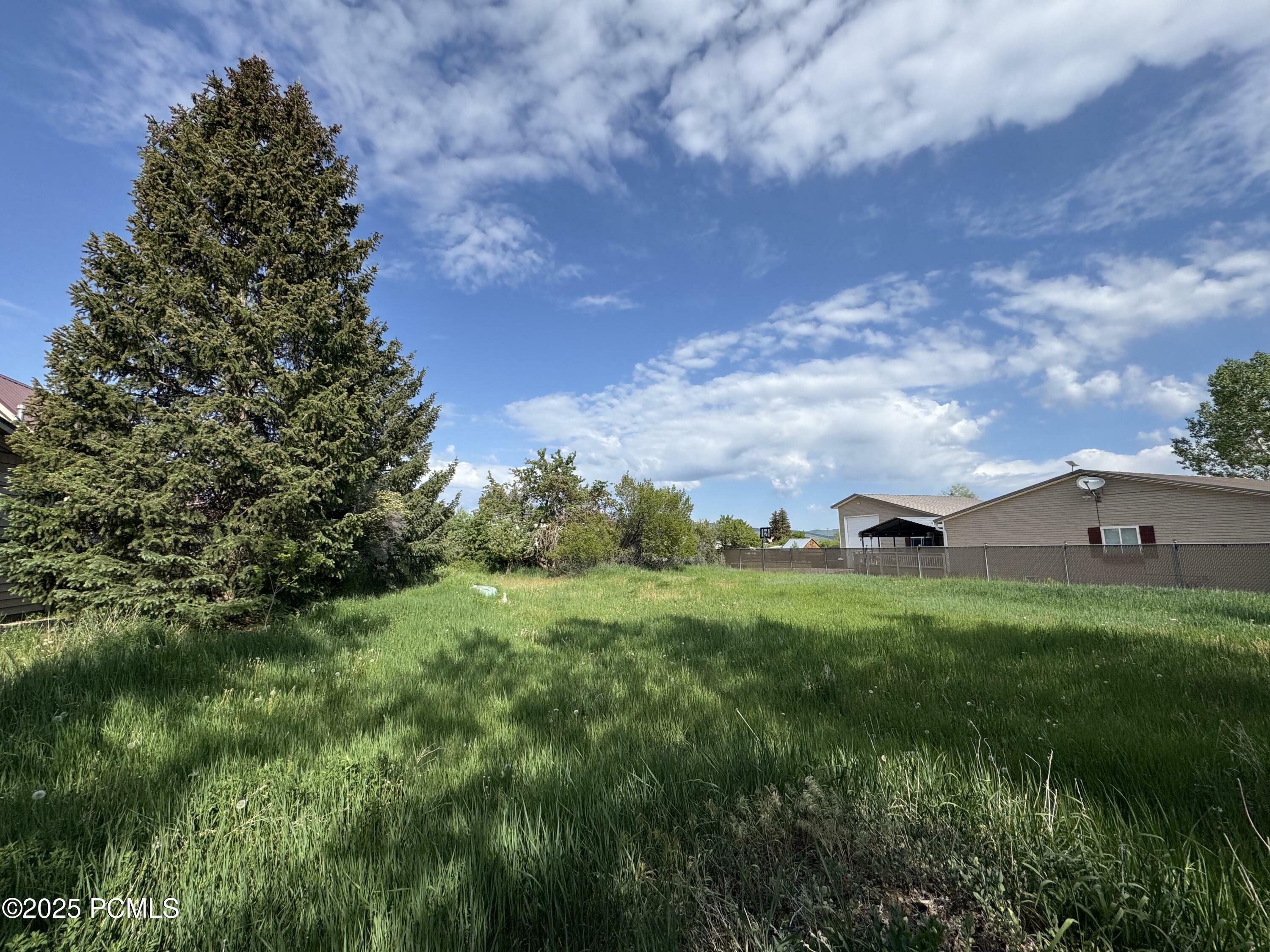 Property Photo: 123 E 200 UT 84036