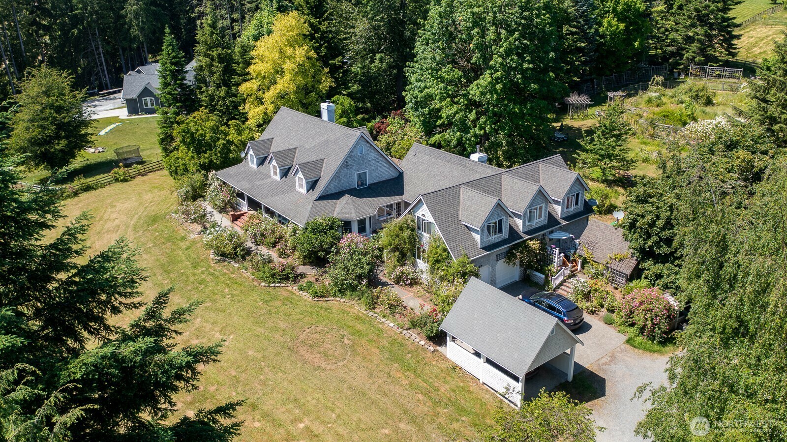 Property Photo: 909 308th Street NE WA 98282