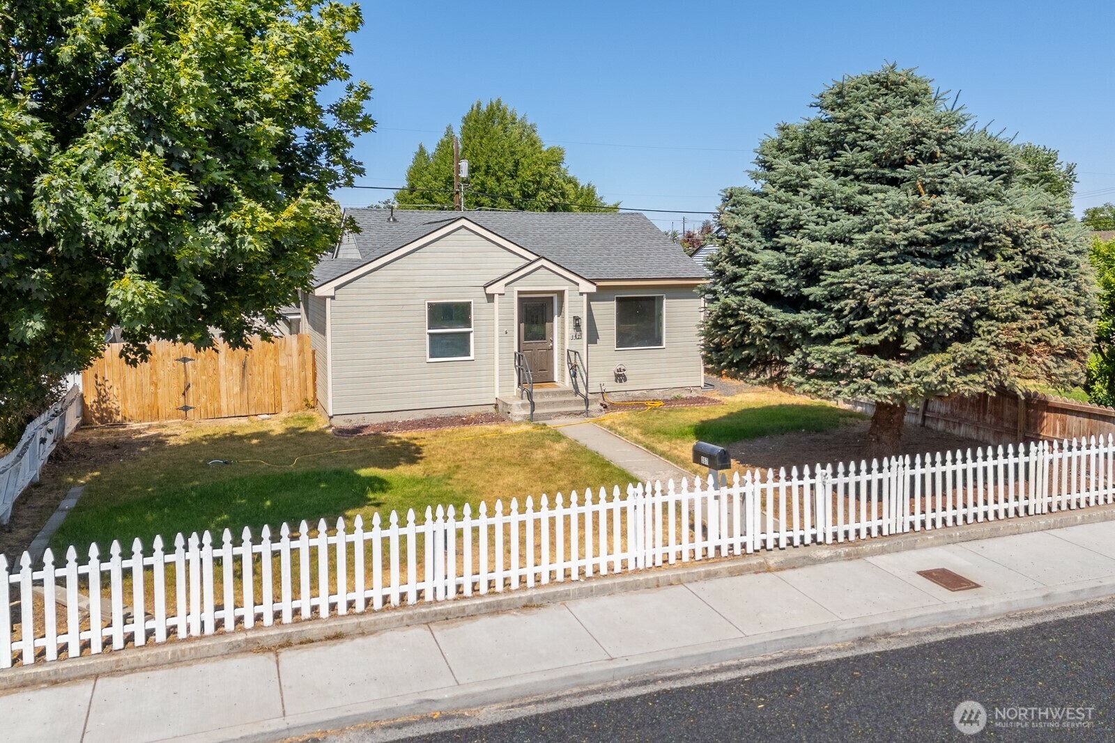 357  7th Avenue SW  Ephrata WA 98823 photo