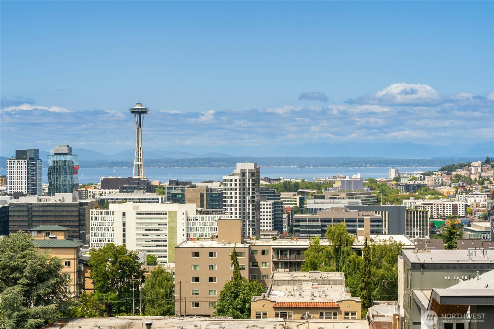 Property Photo: 505 Belmont Avenue E 704 WA 98102