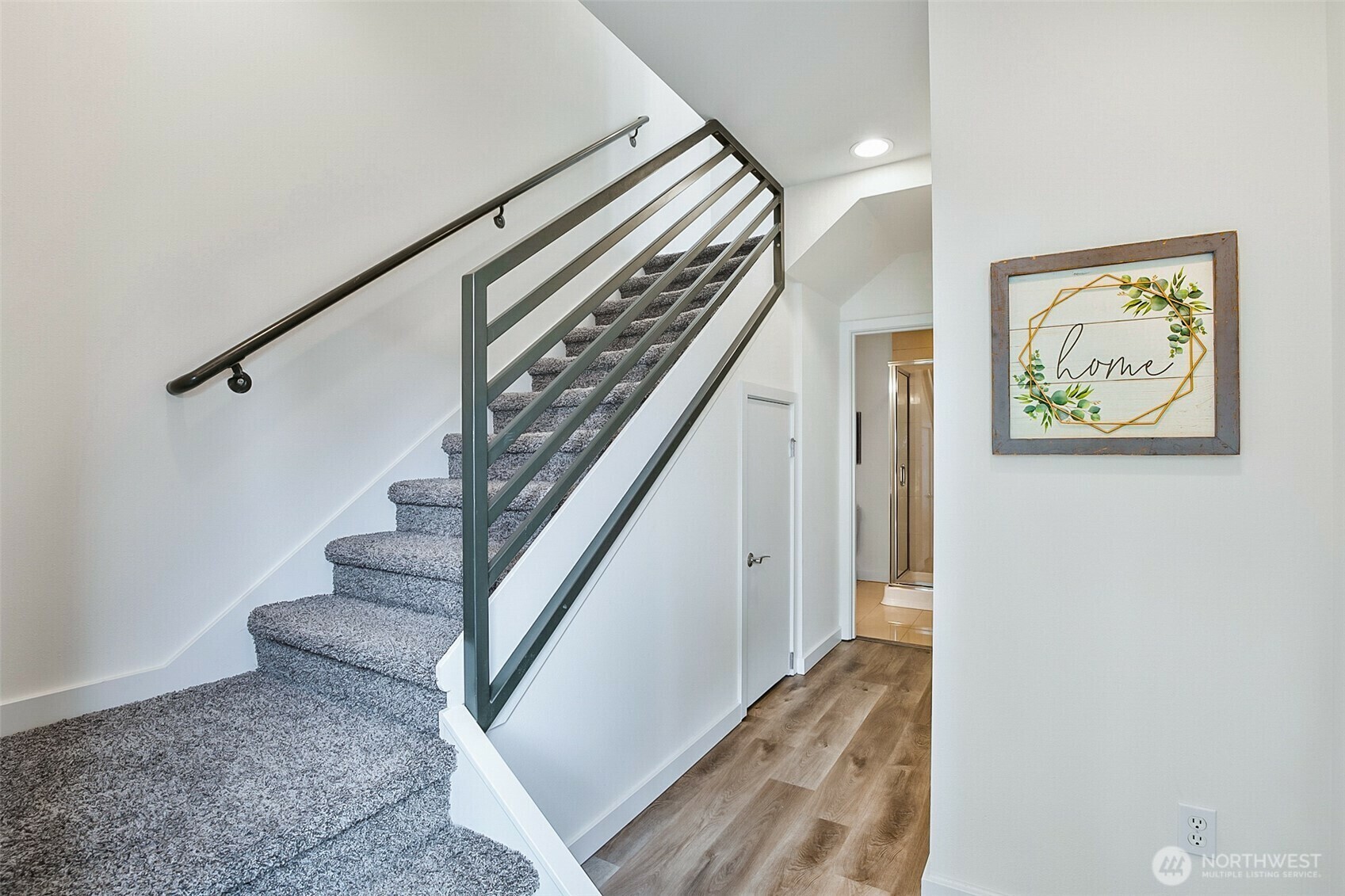 Property Photo: 1214 N Northgate Way WA 98133