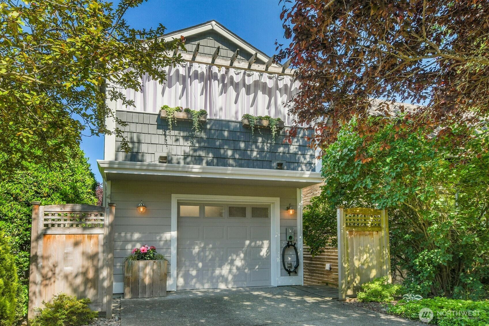Property Photo: 4138 21st Avenue SW WA 98106