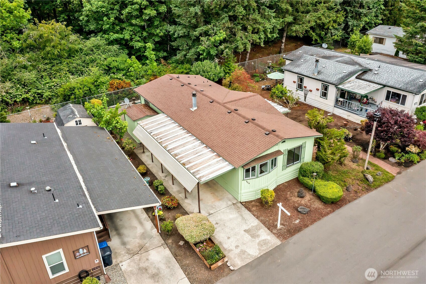 Property Photo: 1111 Archwood Drive SW #204 WA 98502