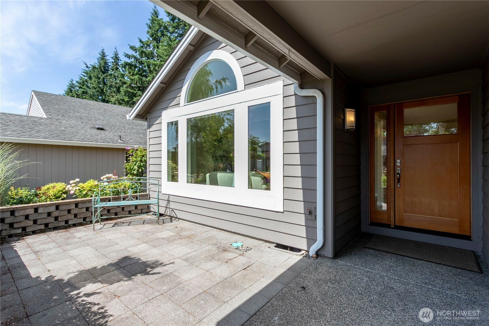 Property Photo:  3200 SE Balboa Drive  WA 98683 
