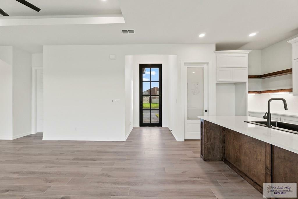 Property Photo: 1114 Knotty Pine Ln TX 78552