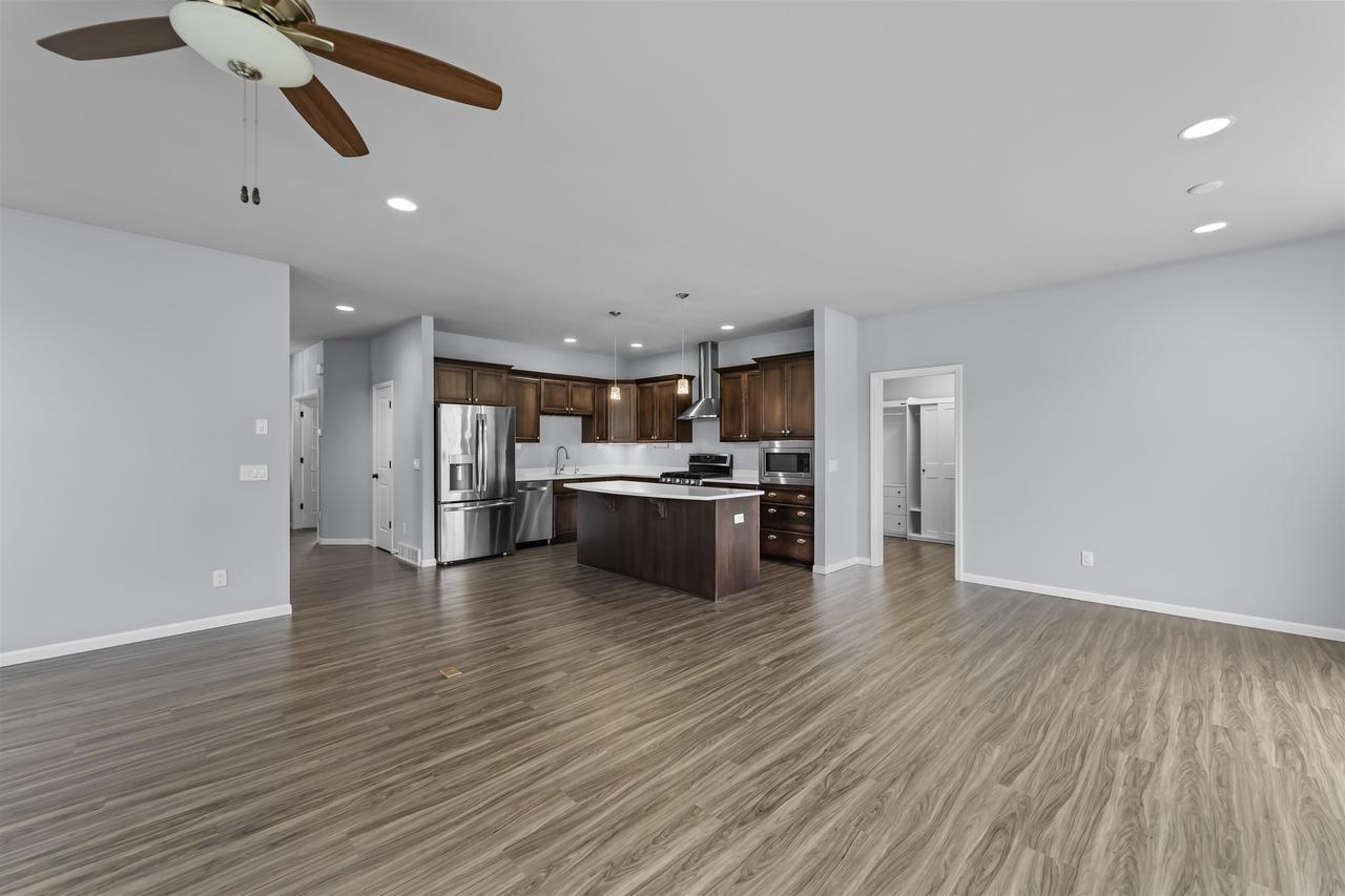 Property Photo: 5811 Levitan Lane WI 53718