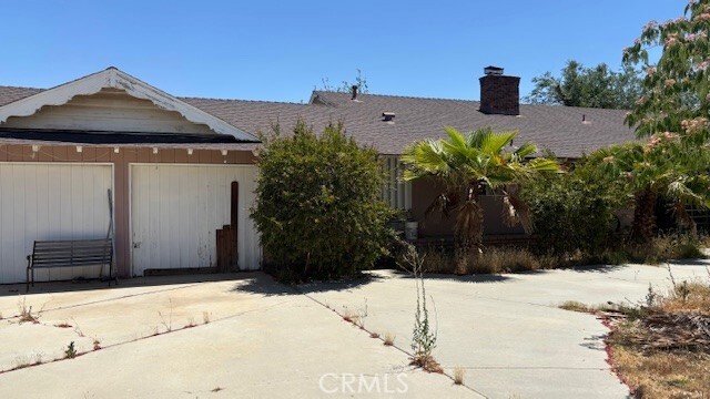 Property Photo: 38520 12th Street CA 93550