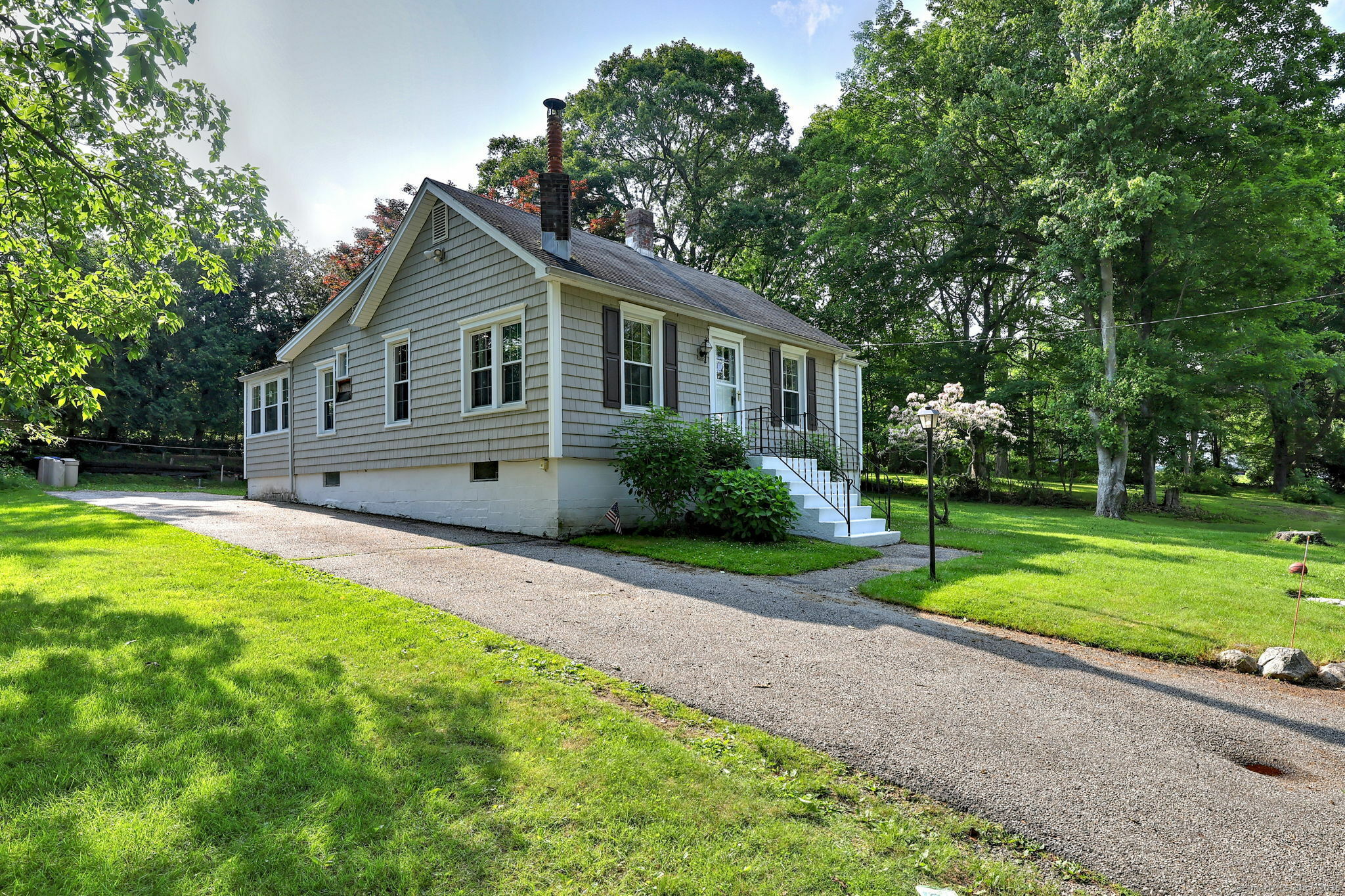 Property Photo:  818 Alling Road  CT 06477 