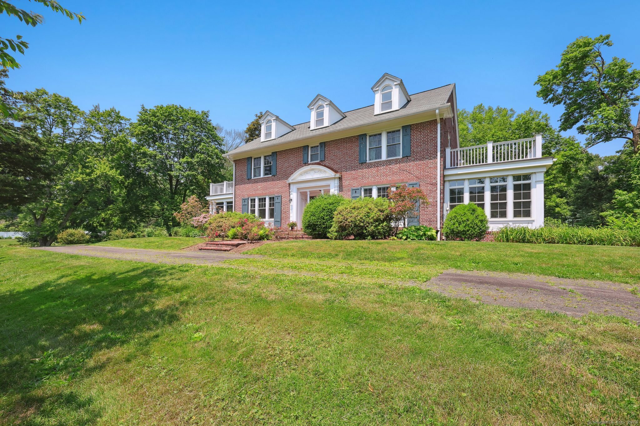 Property Photo: 2200 Ridge Road CT 06473