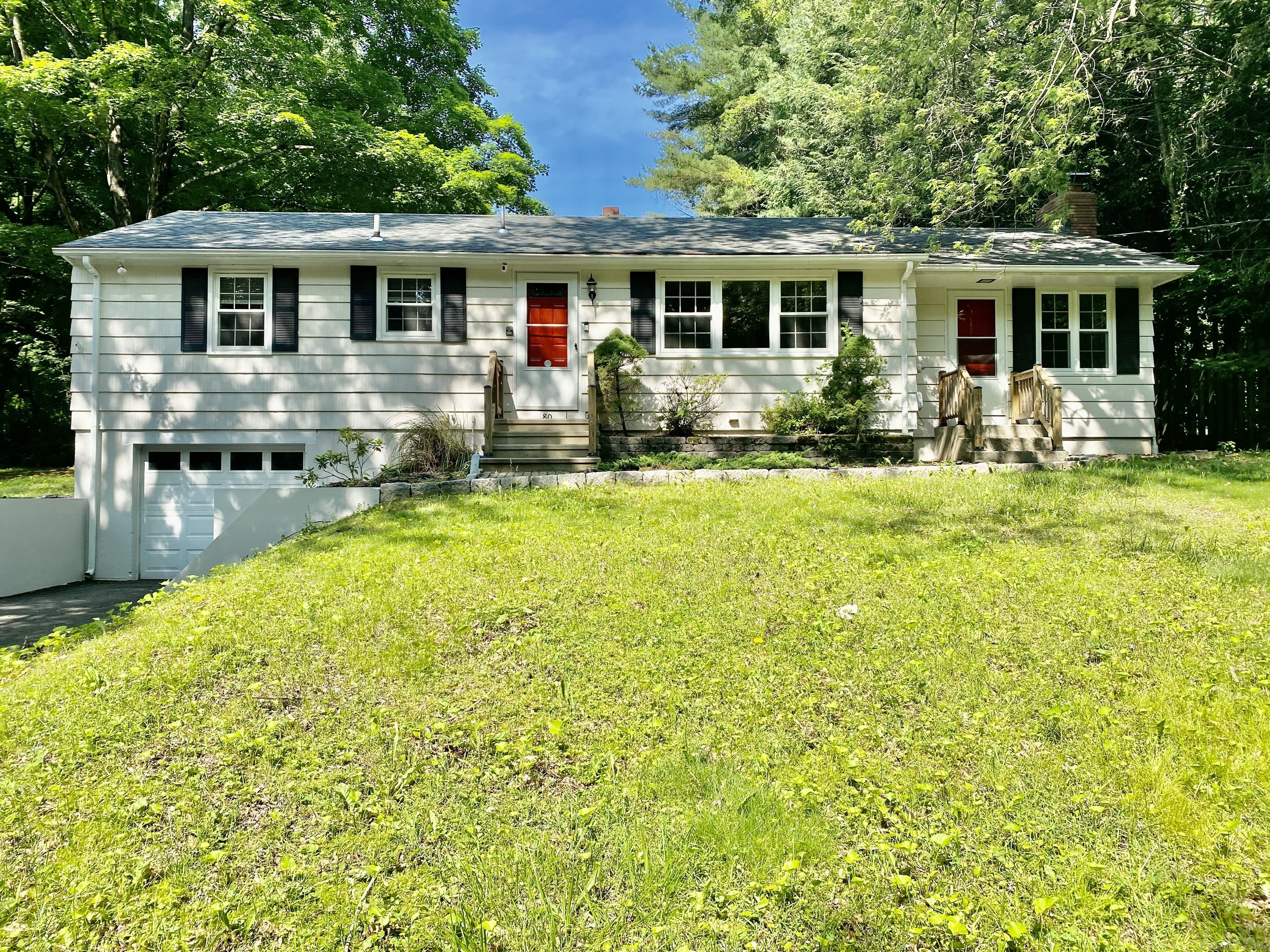 Property Photo: 80 Murlyn Road CT 06518