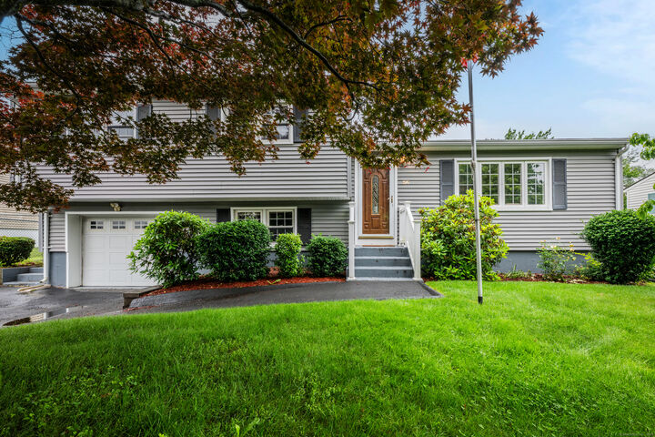 56 Dellwood Drive  Waterbury CT 06708 photo