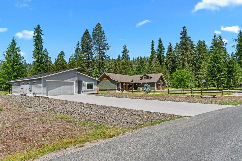Property Photo: 250 Hogans Way WA 99109