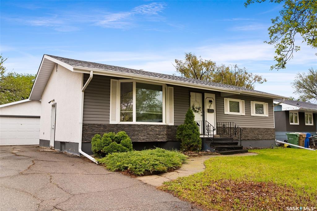 Property Photo: 11 Kangles Street SK S4N 4M9