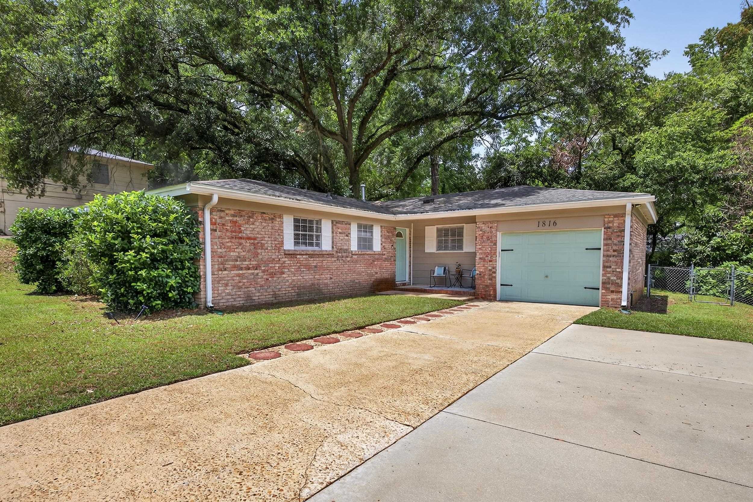 Property Photo: 1816 Aaron Road FL 32303