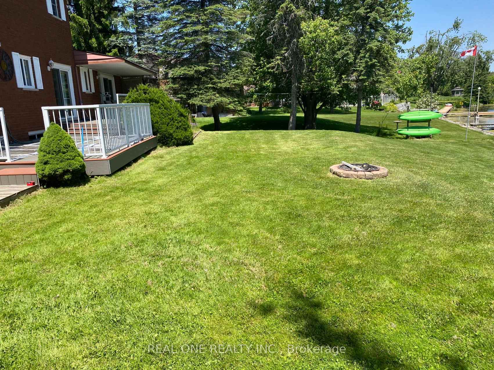 Property Photo: 655 Turtle Bay Blvd. North Boulevard N ON K0L 1T0