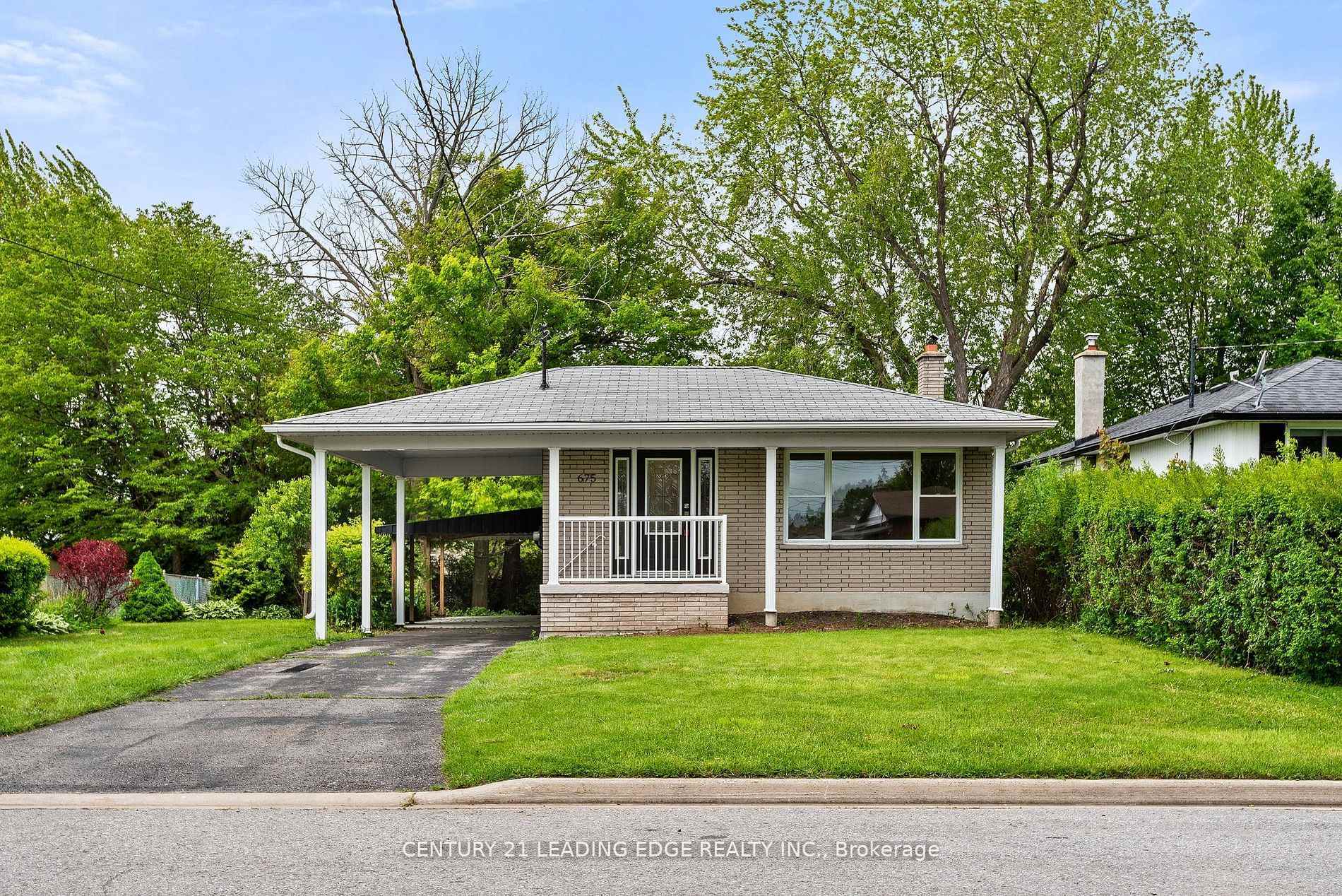 Photo de la propriété: 675 Hayden Crescent ON K9A 2V4