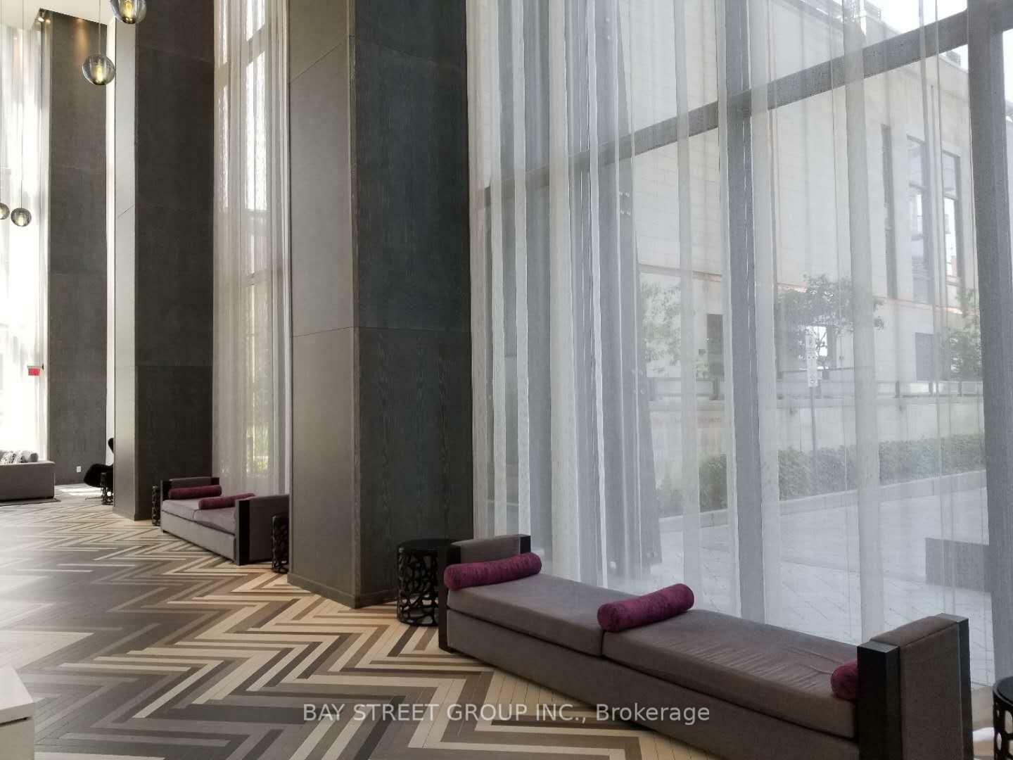Property Photo:  1080 Bay Street 2807  ON M5S 0A6 