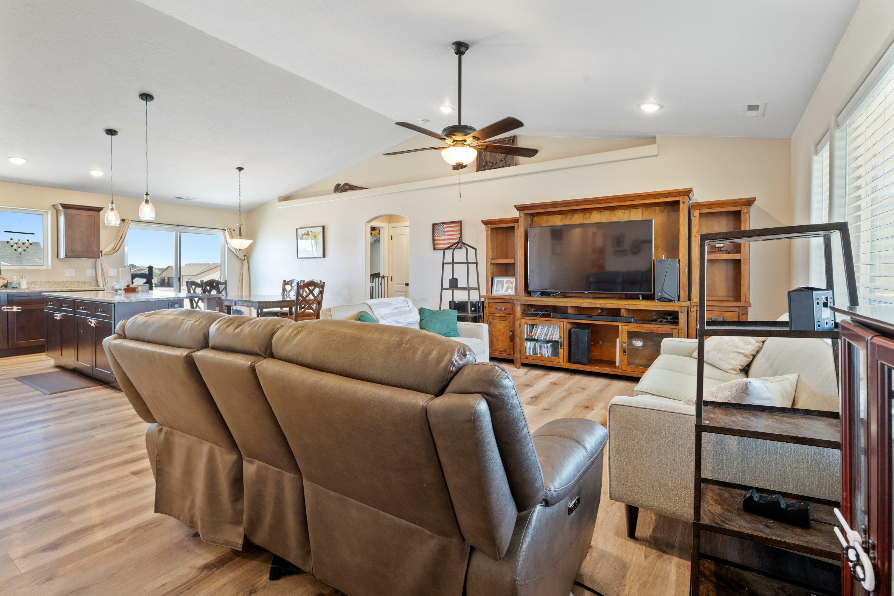 Property Photo: 871 E 4200 N UT 84721