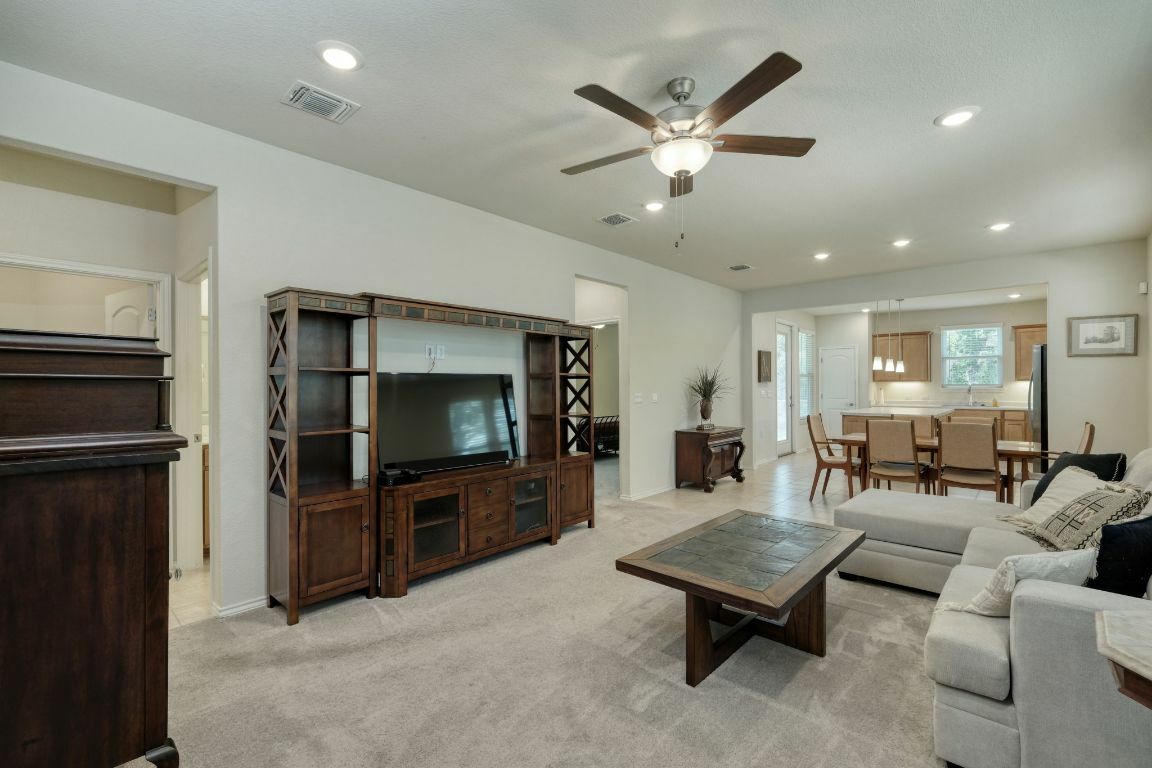 Property Photo: 502 Saratoga Lane TX 78633