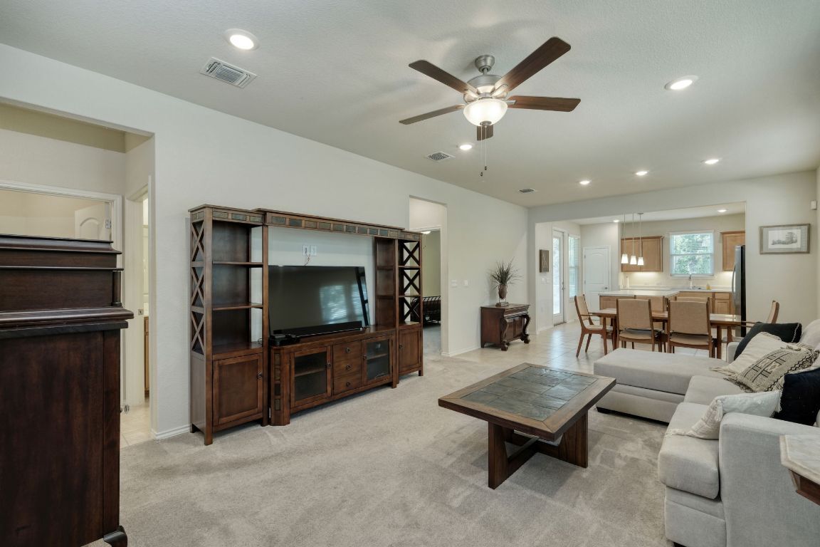 Property Photo: 502 Saratoga Lane TX 78633