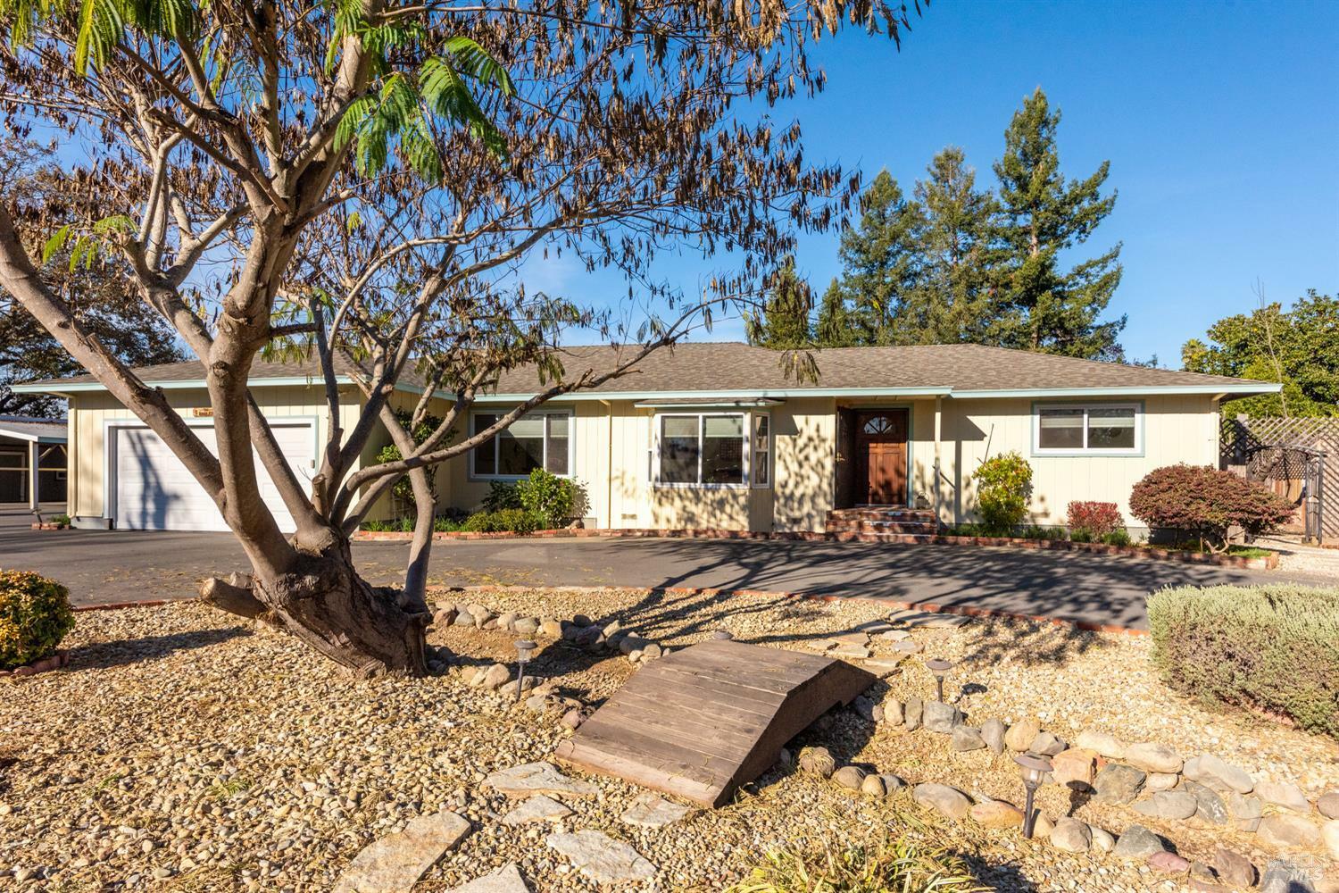 Property Photo: 2935 Arden Way CA 95403