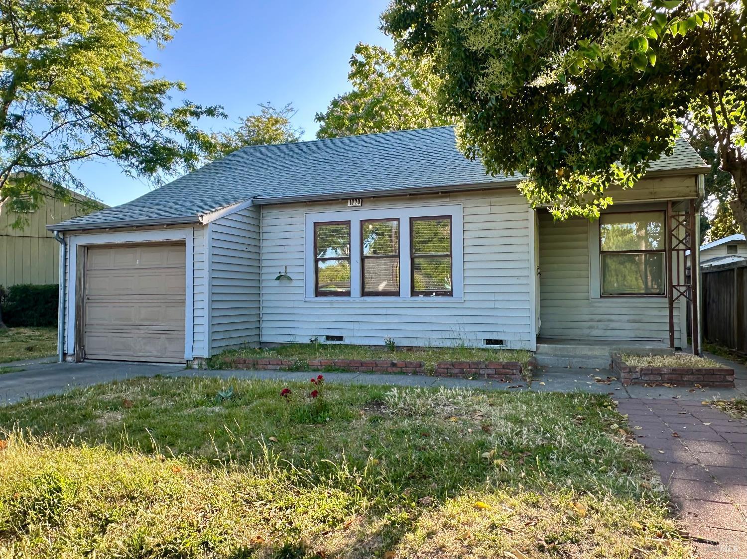 Property Photo: 1020 Temple Avenue CA 95404