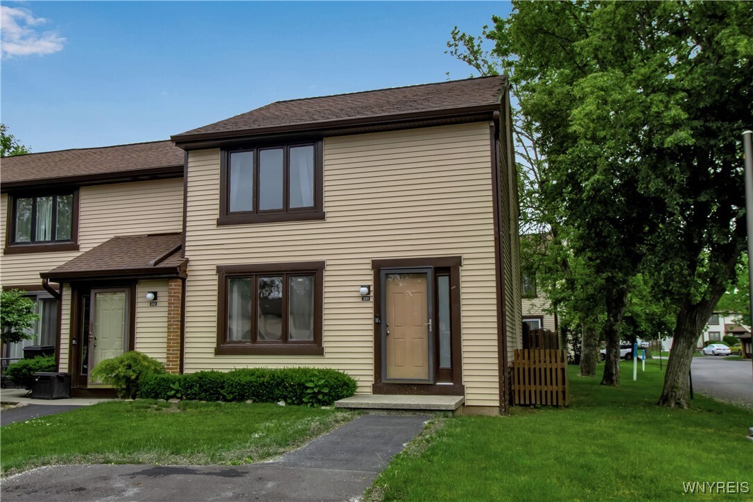 351 Charlesgate Circle  East Amherst NY 14051 photo