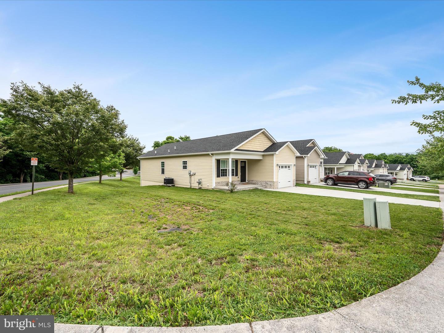 Property Photo:  564 Great Oak Court  VA 22664 