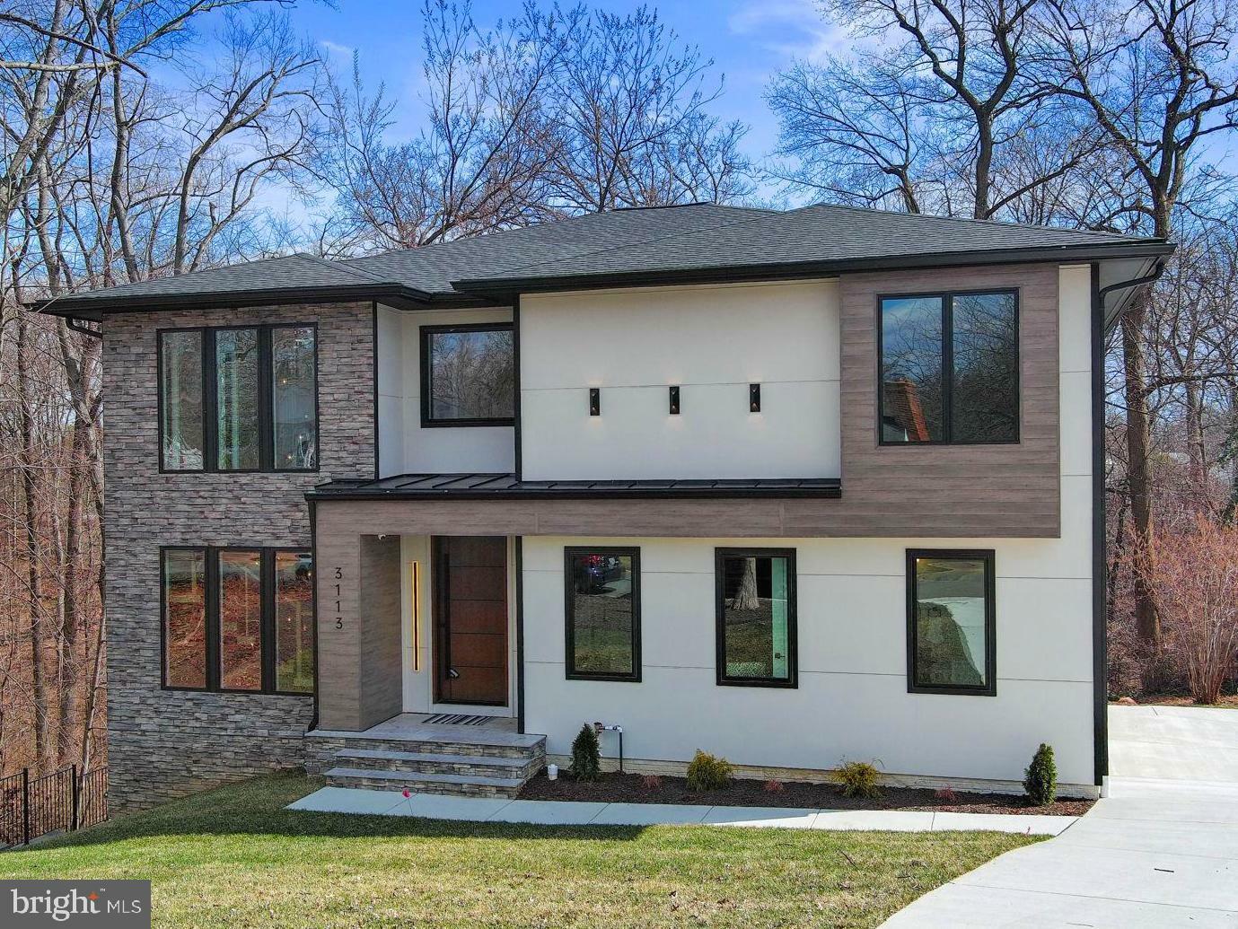 Property Photo: 3113 Circle Hill Road VA 22305