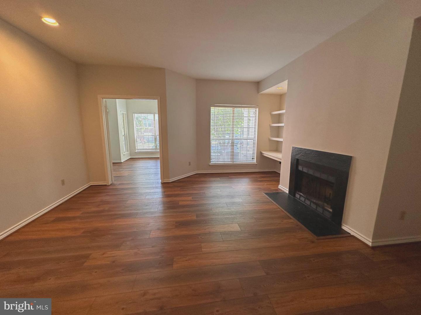 Property Photo: 12155 Penderview Terrace 804 VA 22033