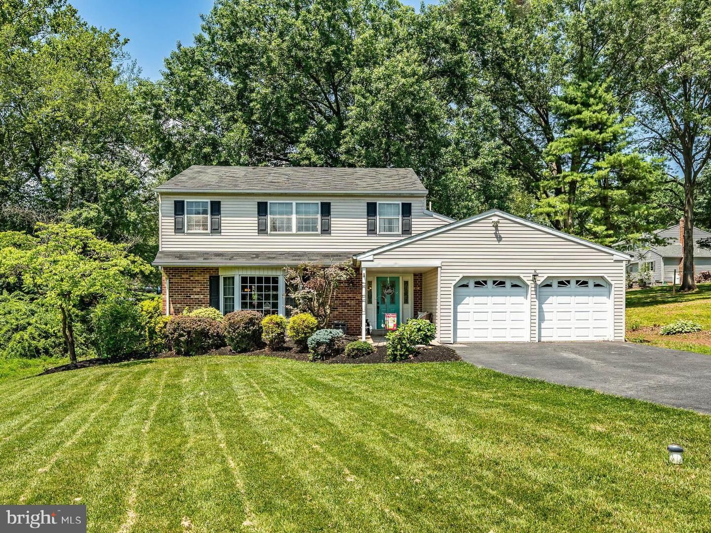 Property Photo: 1051 Eaton Court PA 19465