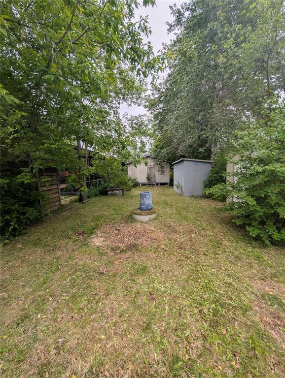 Property Photo: 214 Park Avenue MB R0C 3G0