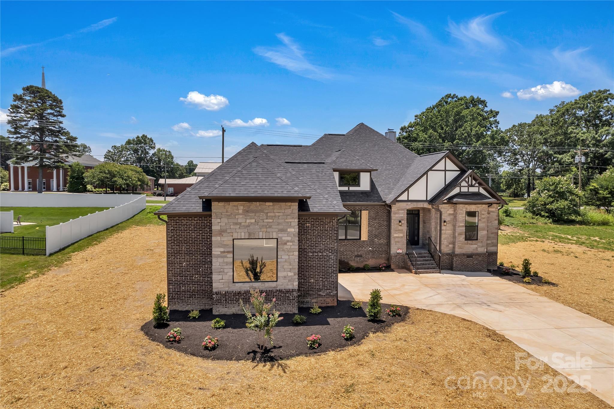 Property Photo: 106 Kelly Marie Court NC 28086