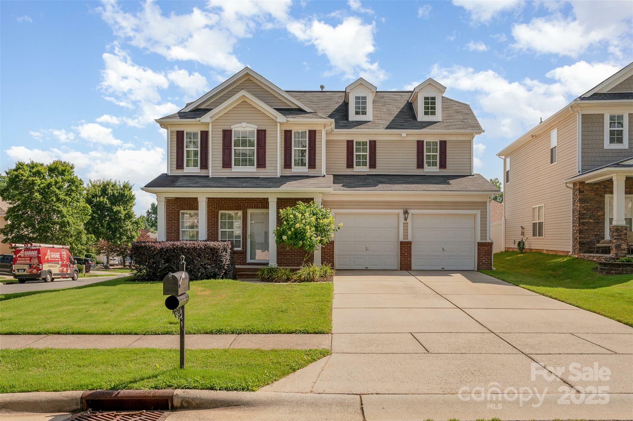 Property Photo: 124 Glade Valley Avenue NC 28117