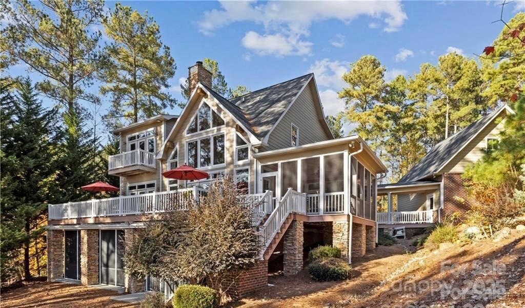 Property Photo:  168 Greens Road  NC 28630