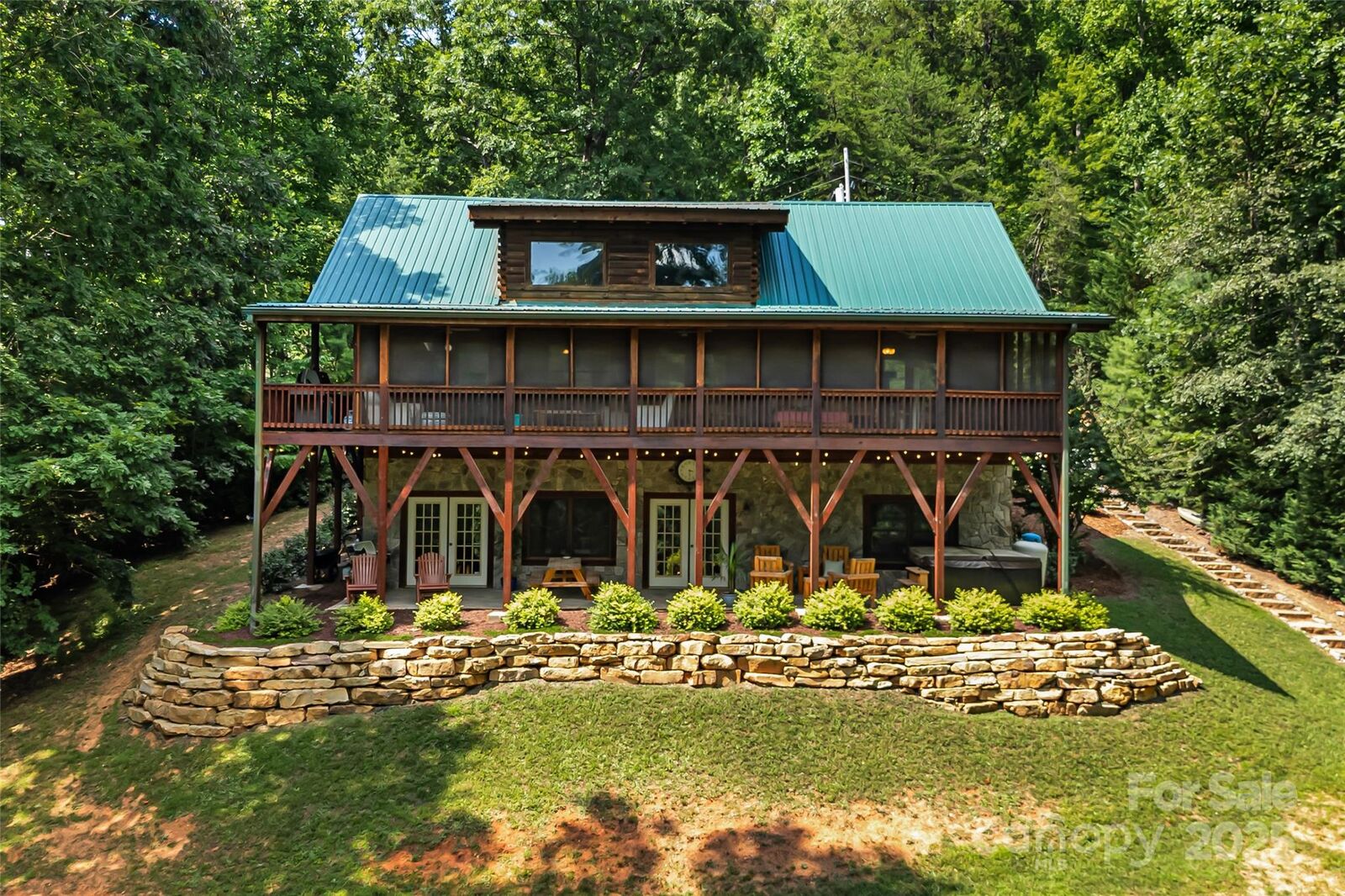 Property Photo: 230 Mallard Road NC 28746