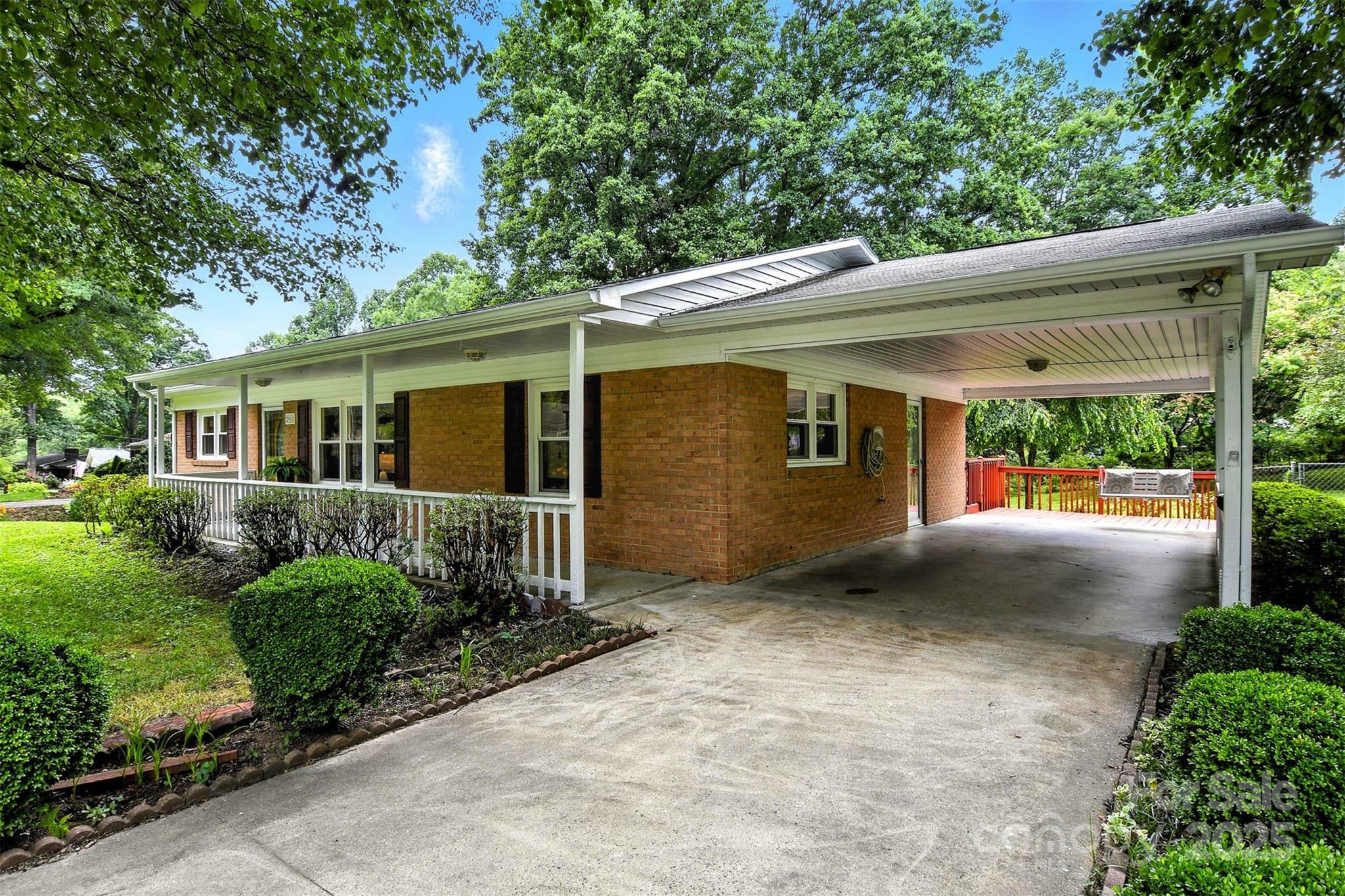 2911 Spencer Street  Lenoir NC 28645 photo