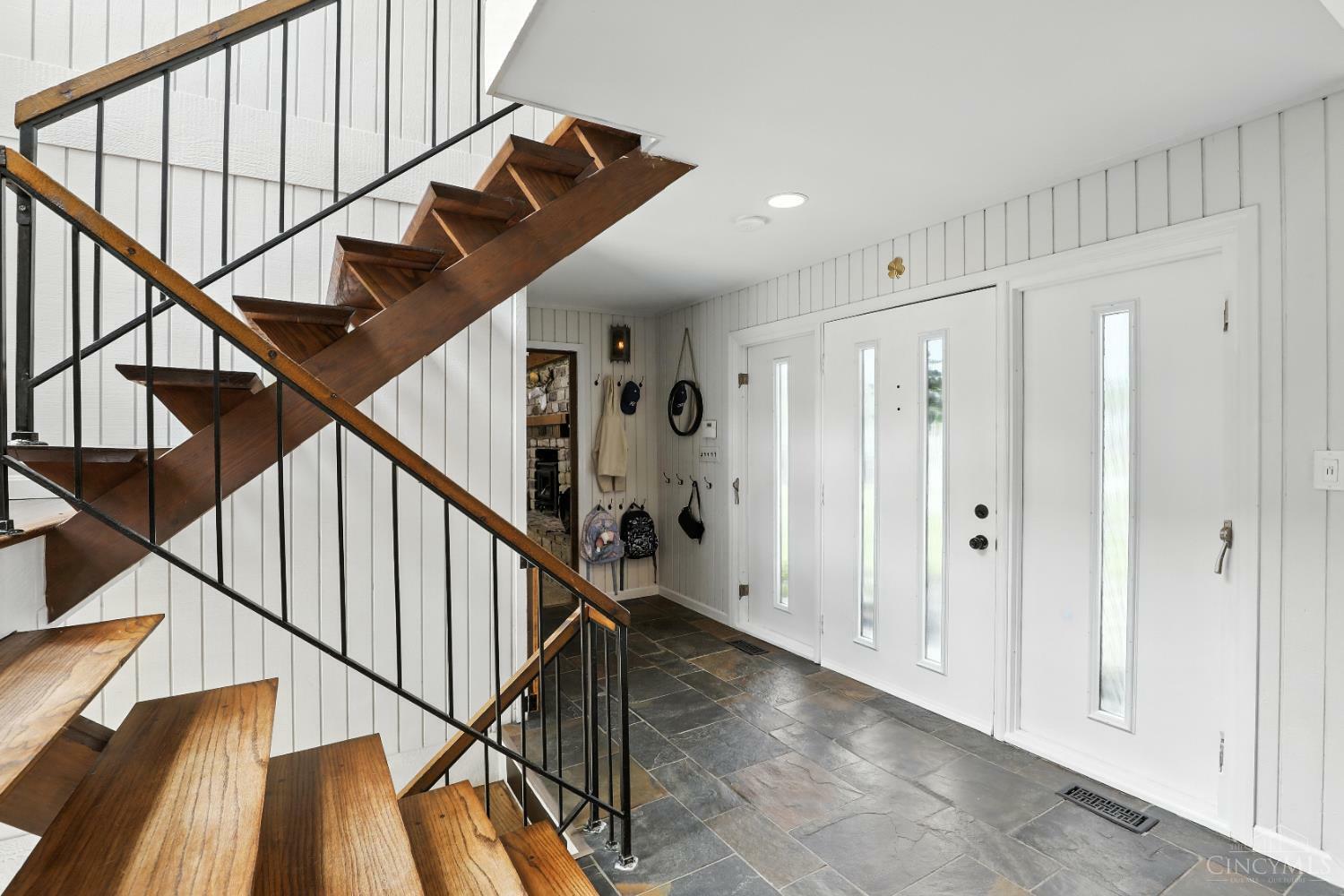 Property Photo: 6579 Kentuckyview Drive OH 45230