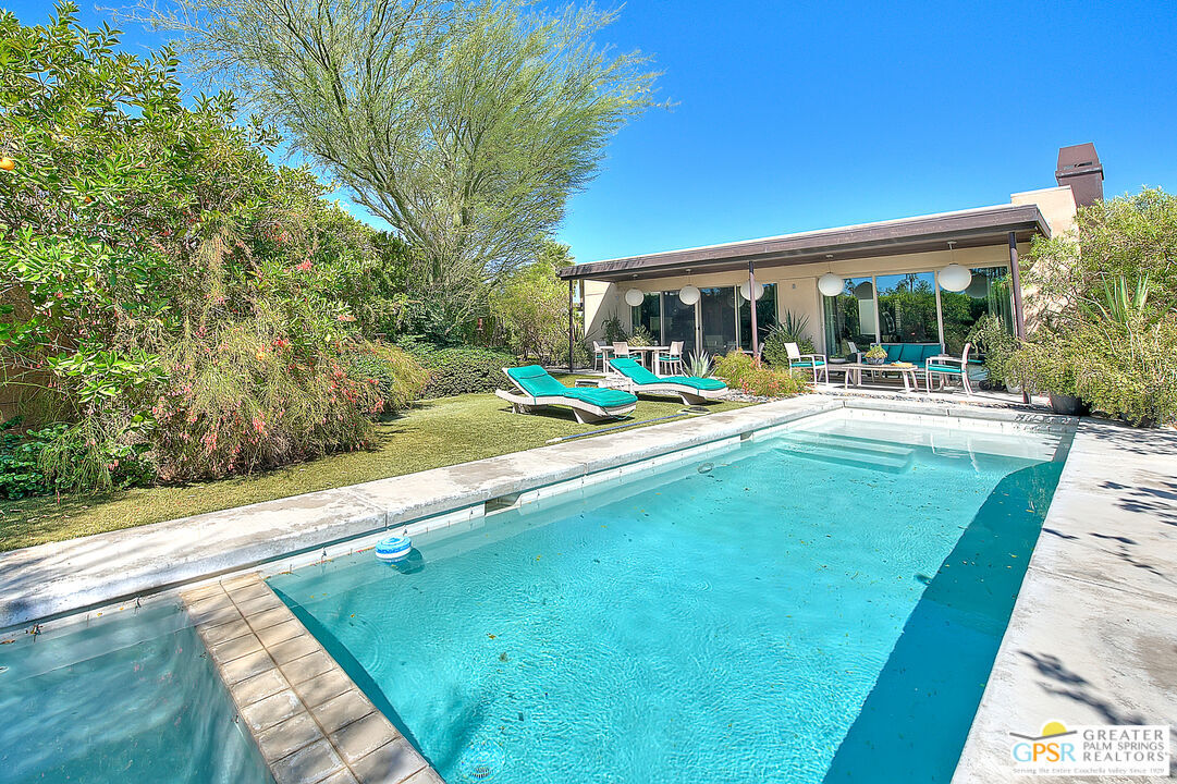 Property Photo: 1576 Savvy Ct CA 92262