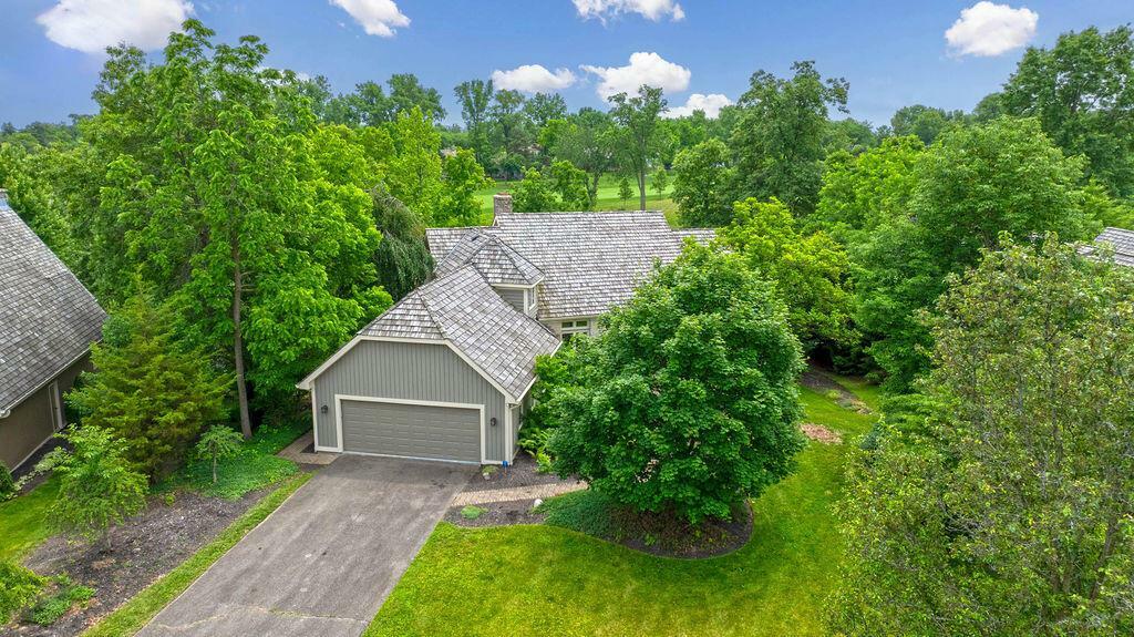 Property Photo: 5987 Macewen Court OH 43017