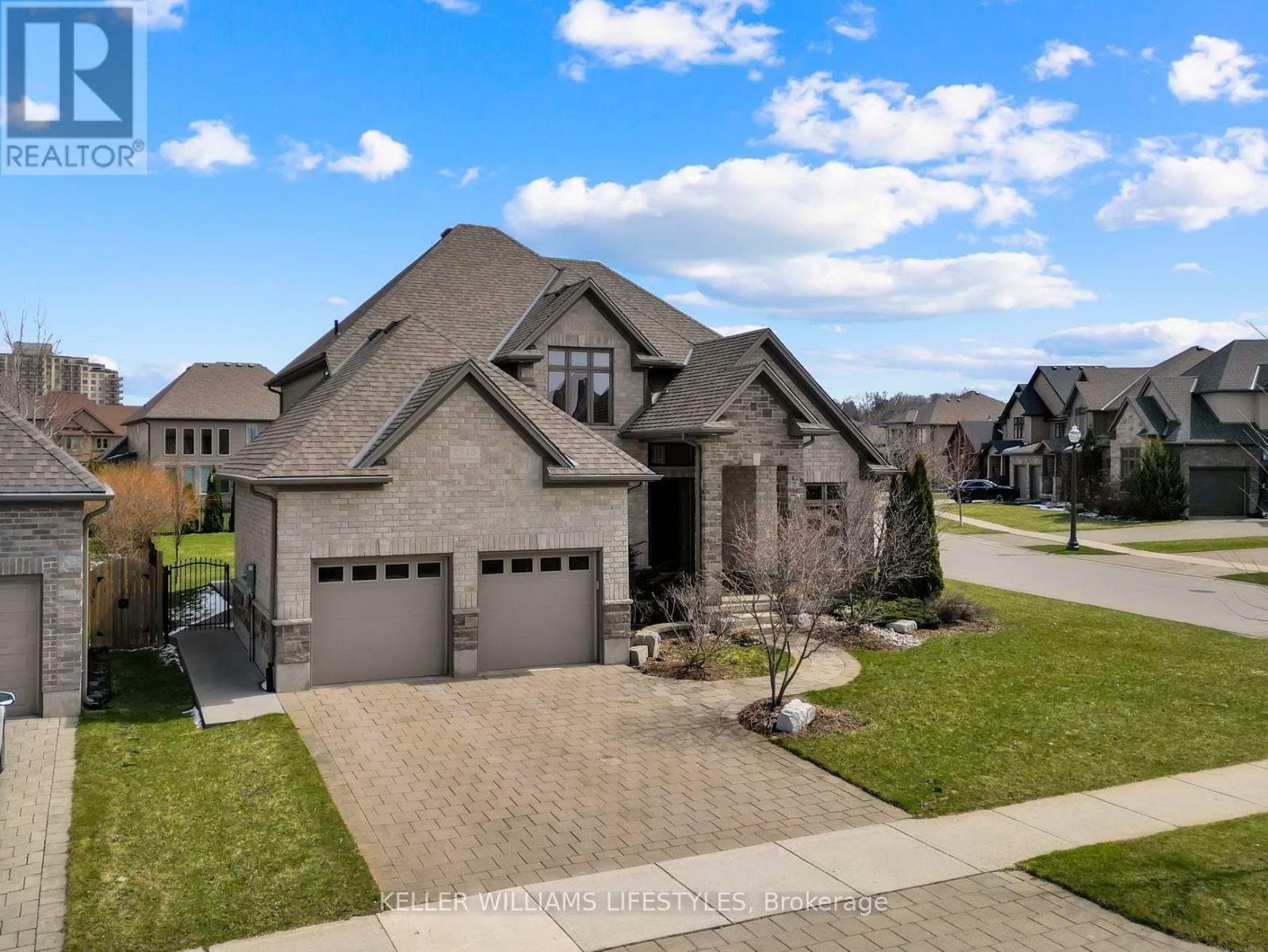 Property Photo: 2348 Meadowlands Way ON N6G 5L8