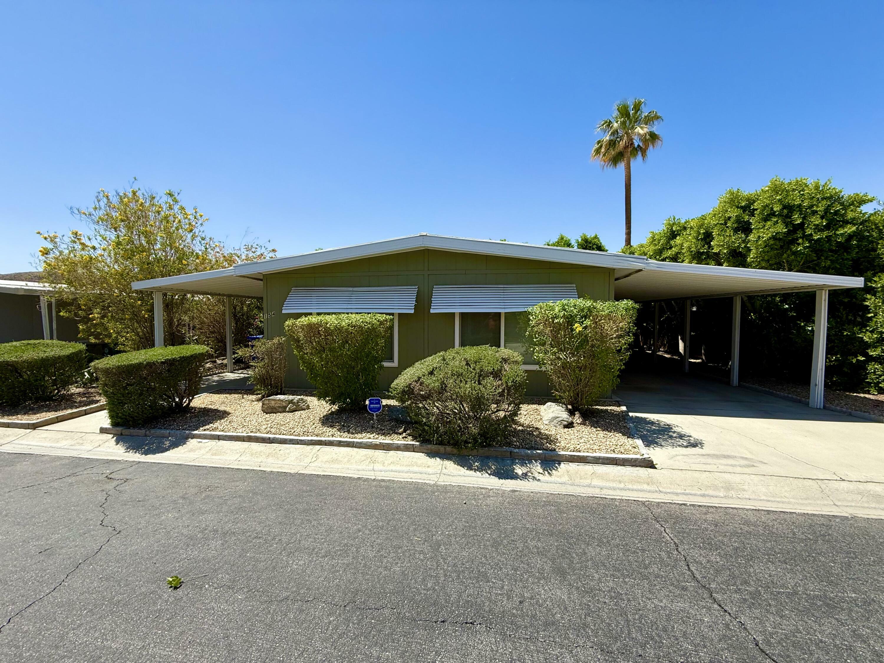 Property Photo: 154 Estrada Way CA 92234