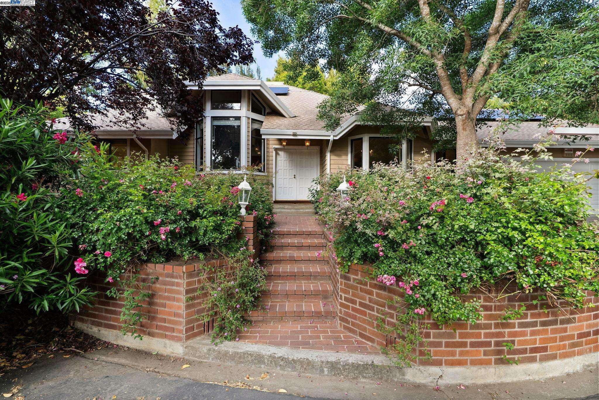 Property Photo:  24288 Stacey Ln  CA 94541 