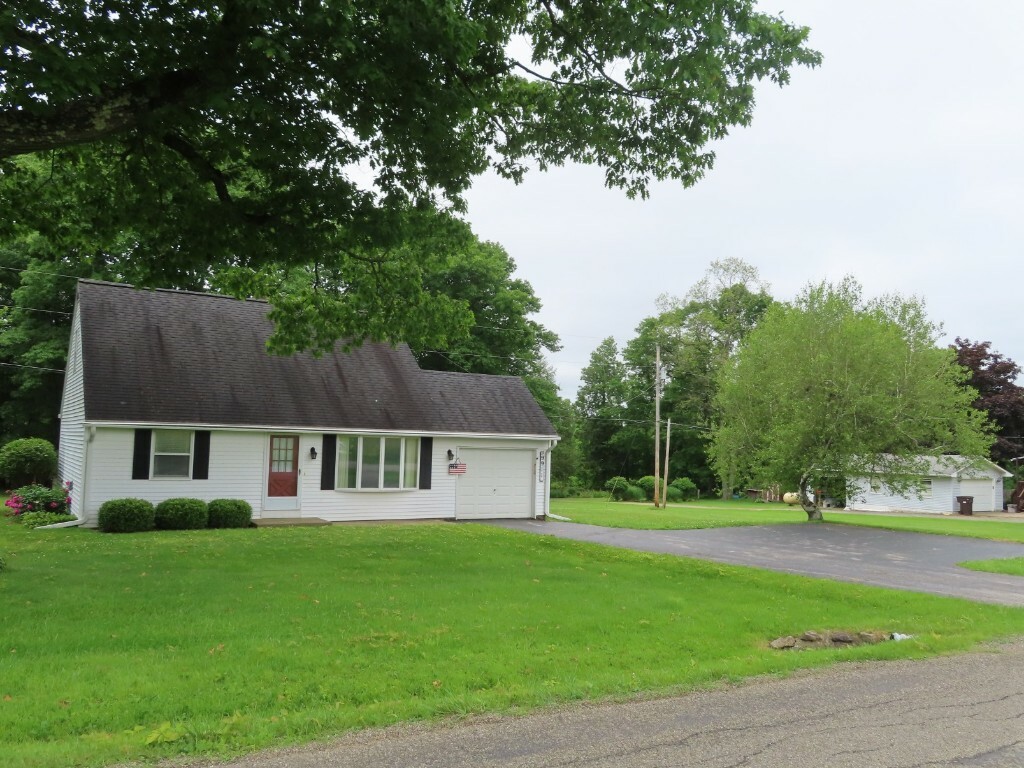 Property Photo: 9911 Franklin Pike PA 16335