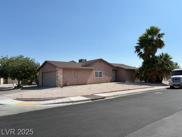Property Photo:  