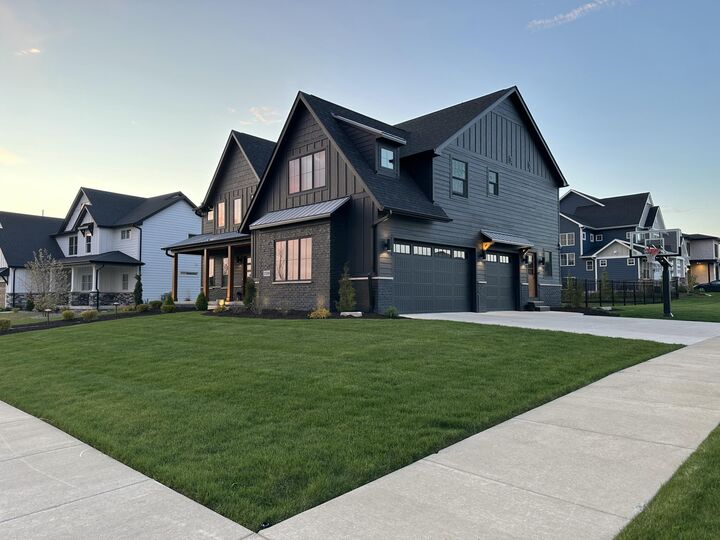 Property Photo: 9601 Sweetspire Avenue IN 46373